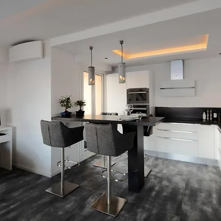 Luxury 1 Bedroom Panoramic Sea View, 5mn From Monaco Roccabruna